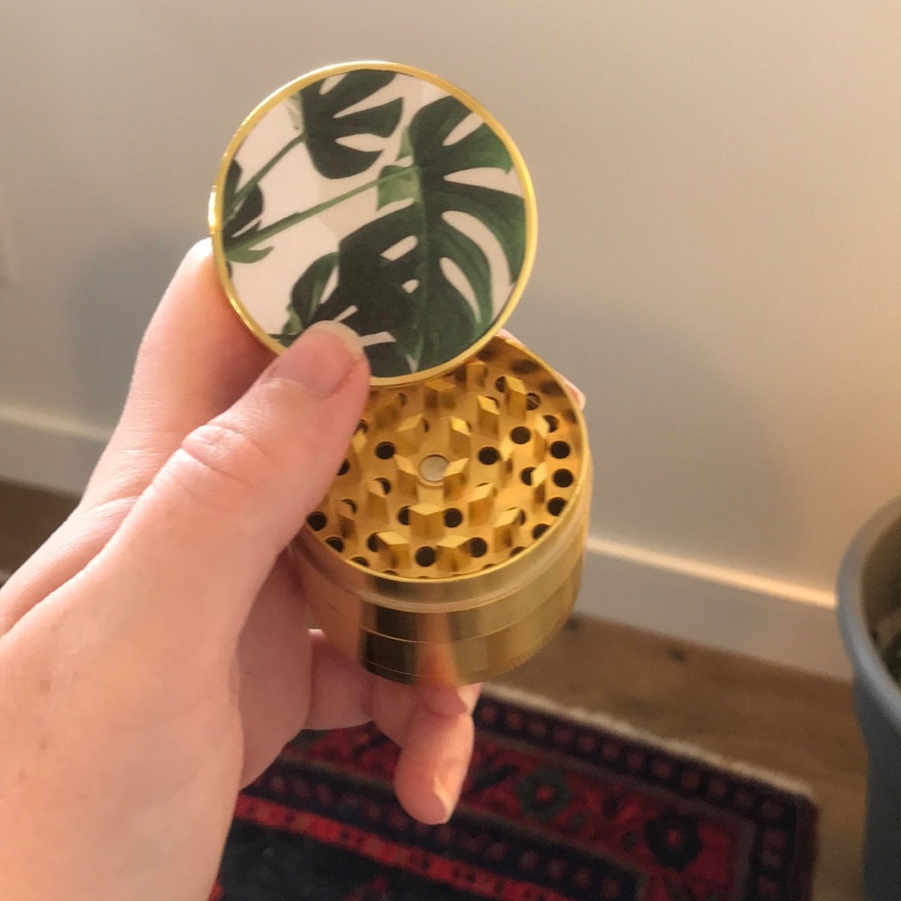 5 Piece Palm Leaf Herb Grinder 🪴 - Picture 3 of 5